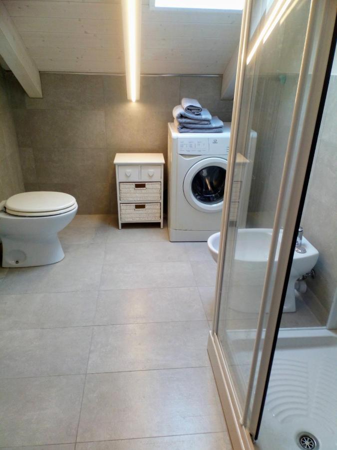 Casa Di Claude 2 Finalmarina Apartment ฟีนาเลลีกูเร ภายนอก รูปภาพ